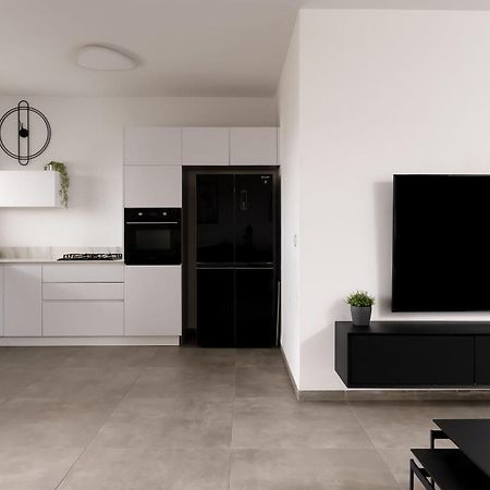 Stunning And Spacious In Kiryat Ata Qiryat Ata Экстерьер фото