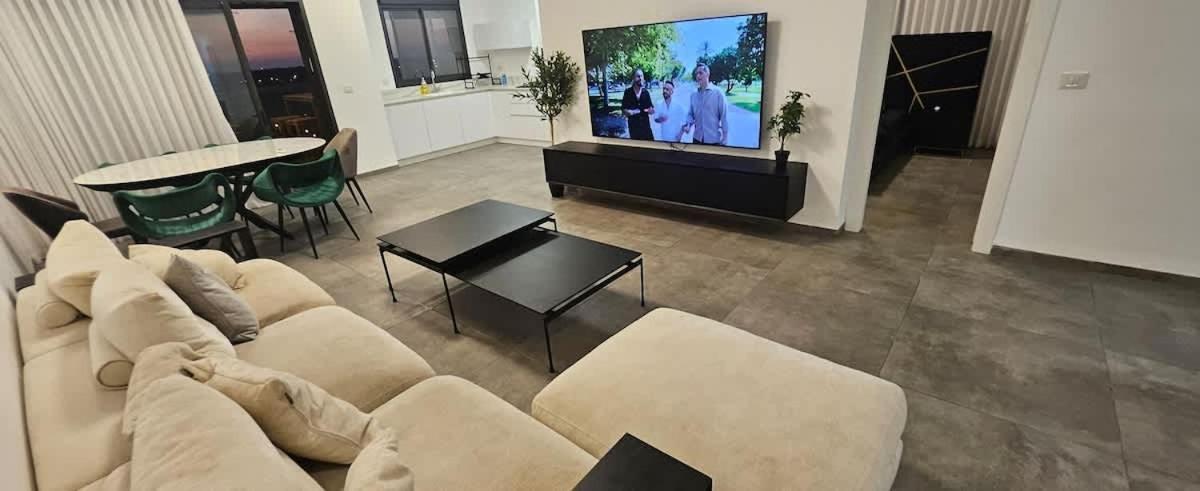 Stunning And Spacious In Kiryat Ata Qiryat Ata Экстерьер фото